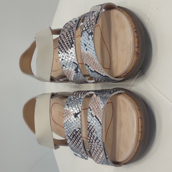 Vionic Colleen Boa velcro adjustable snakeskin sandals women's New 6 Orthopedic - Picture 4 of 8